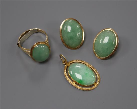 A 14k yellow metal and jade ring, a pair of similar ear clips and a Chinese yellow metal and jade pendant.